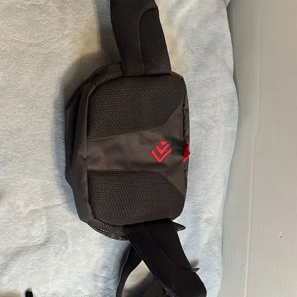 Outdoor Fanny Pack - Picture 2 of 6